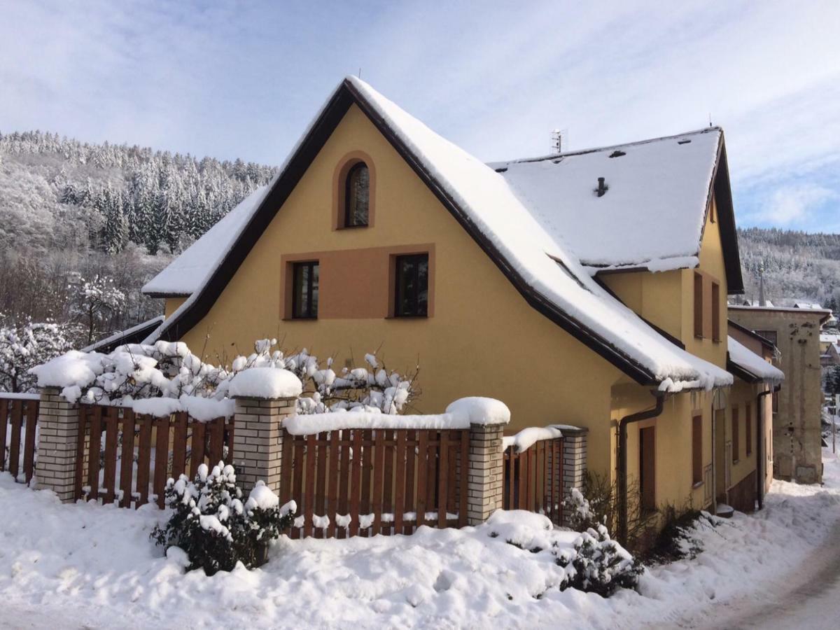 Vegzion - Vegan B&B Svoboda nad Úpou Εξωτερικό φωτογραφία